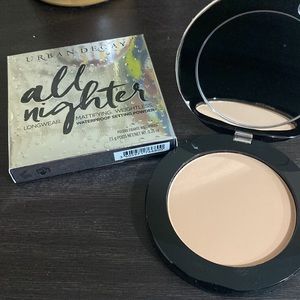 Urban decay waterproof setting powder